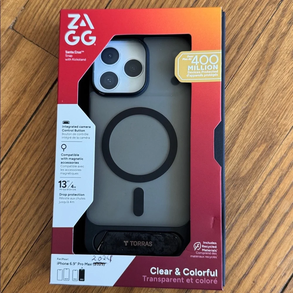 Zag Santa Cruz iPhone 16 case with kickstand